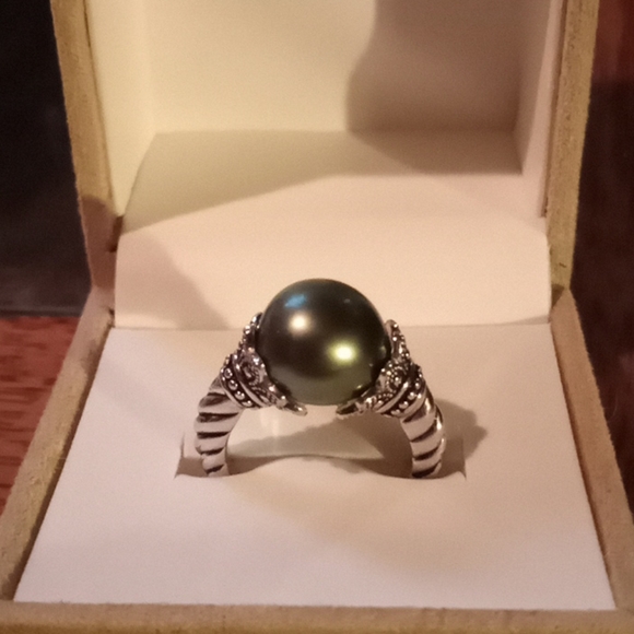 Tahitian pearl ring